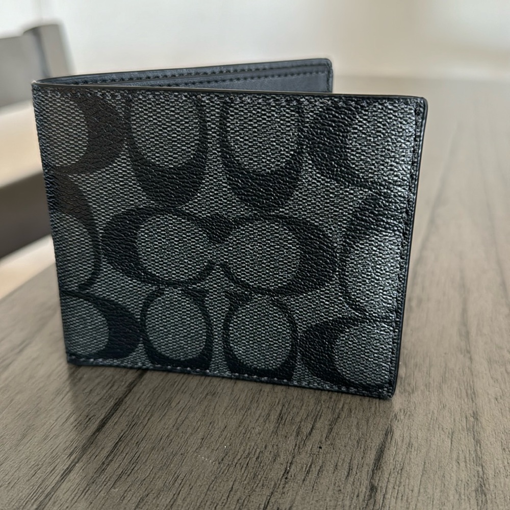 Coach men’s wallet
